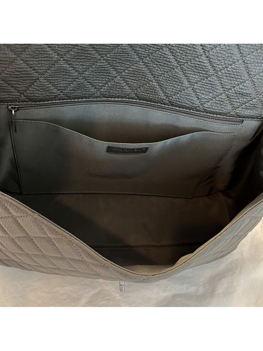 CHANEL XXL Jumbo Classic Flap Bag - Picture 6 of 16